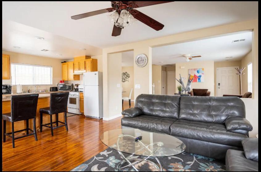 4 Bedroom North Las Vegas With Pool Exteriör bild
